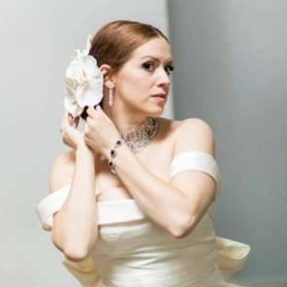 Meet your Posher, Kelly - Picture 3 of 4